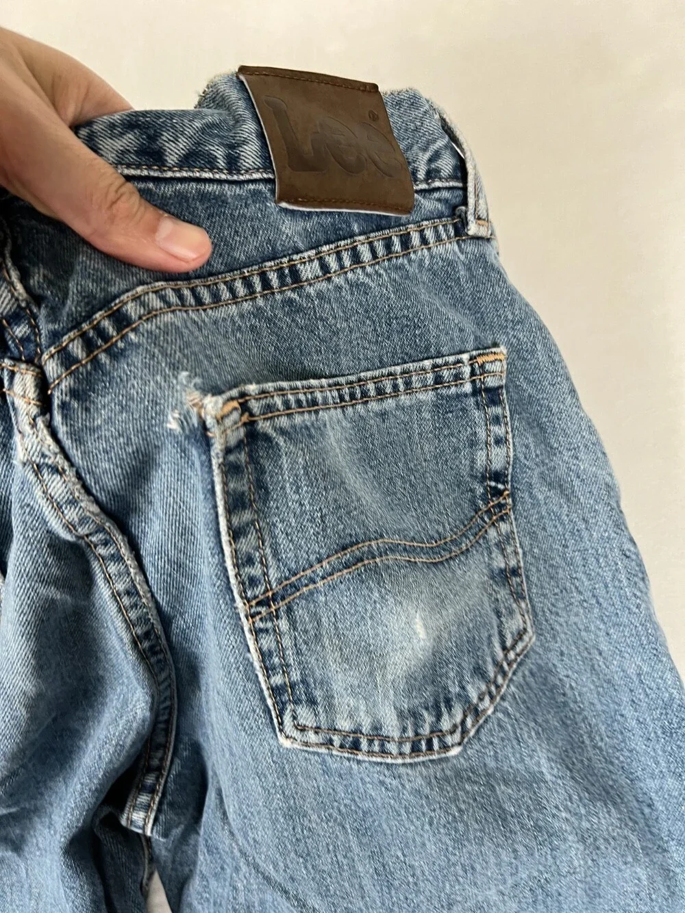 Vintage Lee Blue Denim Jeans Size 30x32 Relaxed Fit Straight Leg READ